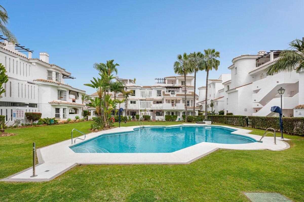 Marvellous 3 Bedroom Flat With Pool And Terrace