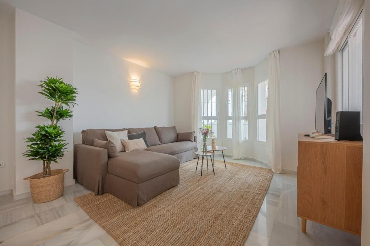 Apartamento Marvellous 3 Bedroom Flat With Pool And Terrace