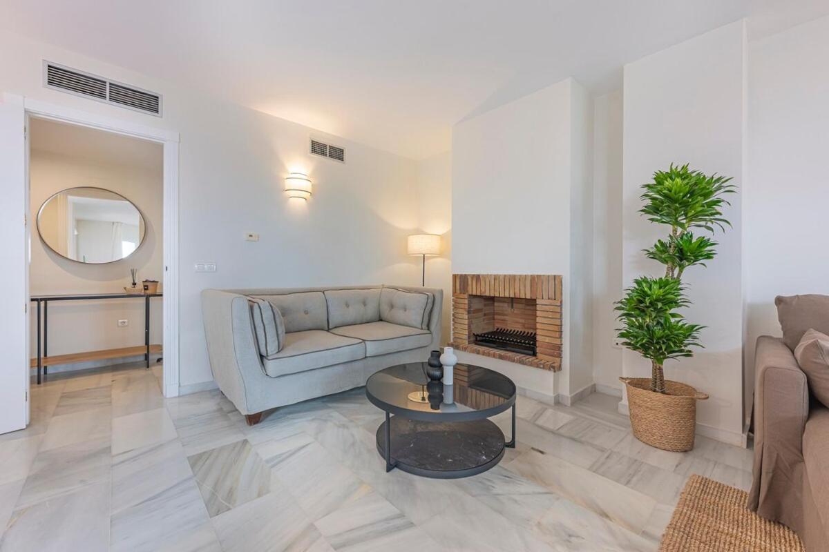 Marvellous 3 Bedroom Flat With Pool And Terrace Apartamento Marbella